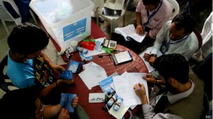 140805072221_afghan_election_audit_recount_process_624x351_bbc